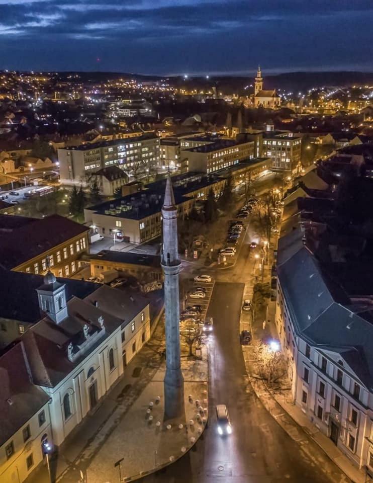 Apartman Rose Eger Exterior foto
